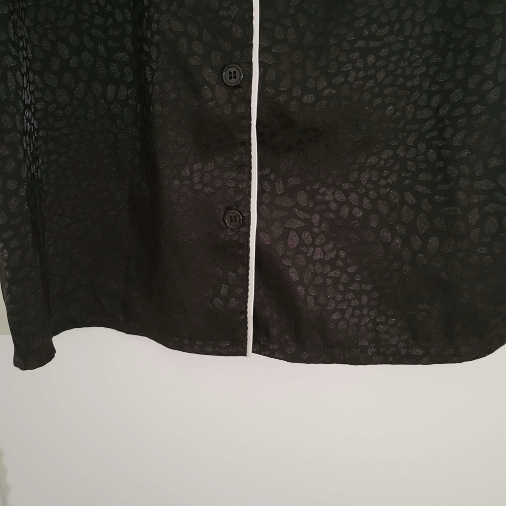 BGBG MAX AZRIA black button up shorts pajama set w/ animal spot print pattern - Picture 5 of 14